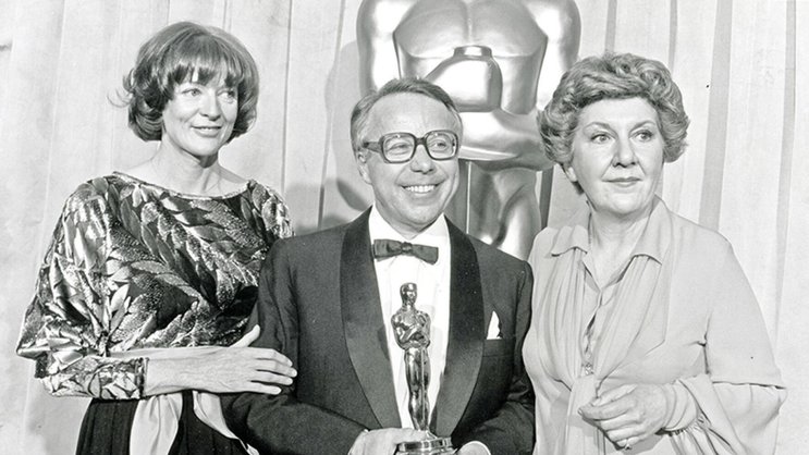 En 1978, Stefan Kudelski se voit remettre l’Oscar du mérite technique et scientifique par les comédiennes Maggie Smith (à g.) et Maureen Stapleton pour le Nagra 1.