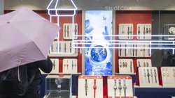 Le groupe horloger biennois Swatch est dans le collimateur des enquêteurs italiens, suspecté d'imposer des prix de vente à ses revendeurs. (archive)