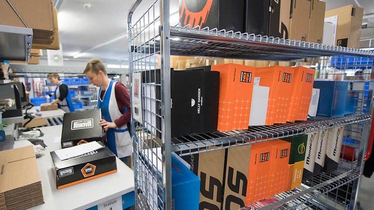 Sur la cinquantaine de collaborateurs employés actuellement à Genève "une partie" conserveront leur emploi, indique encore Vedia, sans donner de précision. Cela concernerait 10 à 20 salariés, selon l'article.(KEYSTONE/Urs Flueeler)