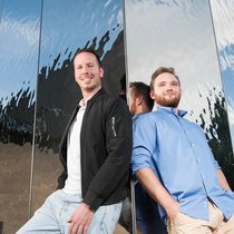 Pour Alexis Flouck (à g.) et Daniel Prusak, OutNest représente aussi une formidable formation en matière de création d’entreprise.