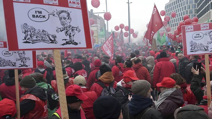 C'est la première journée de mobilisation syndicale depuis l'entrée en fonction le 3 février du nouveau gouvernement.