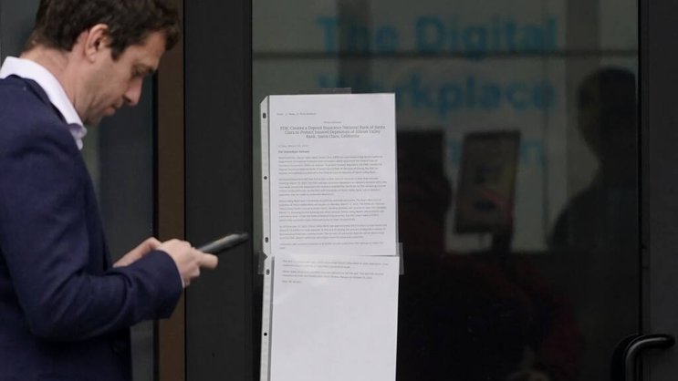 Après la Silicon Valley Bank, une deuxième banque américaine a été fermée par les autorités américaines.