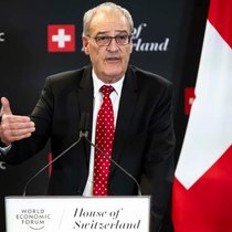 Devant la presse, Guy Parmelin a décrit sa discussion avec Donald Trump comme "courtoise mais ferme".