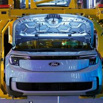 Les constructeurs Renault et Ford ont noué un partenariat pour le développement et la production, sur un site du groupe français, de deux voitures électriques Ford destinées au marché européen. (archives)