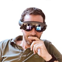 Adrian Hilti se concentre désormais sur la réalité virtuelle avec sa nouvelle société Red or Blue Labs.