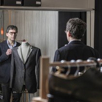 Le couturier et tailleur lausannois Harald Péclat.