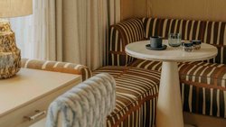 L'hôtel proposera 105 chambres, deux restaurants, deux bars, un cigar lounge, ainsi que des espaces consacrés aux événements et au bien-être.