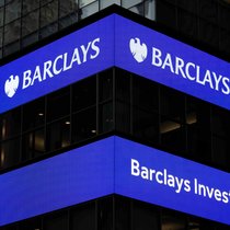 Les marchés financiers ont connu des mouvements de grande ampleur depuis le début du second mandat du président américain, montant ou descendant, parfois violemment, au gré de ses annonces sur les droits de douane - ce qui s'est traduit par un volume de transactions supérieur à la normale.