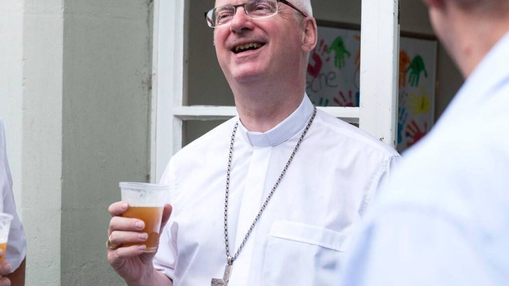 Charles Morerod, ici lors de la dégustation de 2017, a présenté cette année une bière blanche brassée à Romainmôtier (VD) (archives).