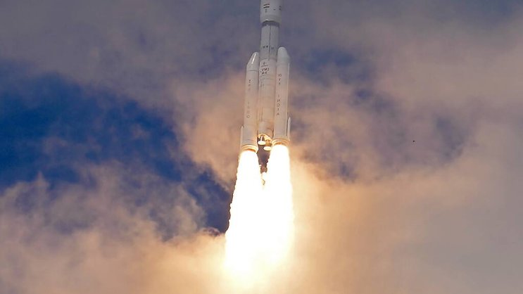 Le lancement de la présente fusée confirme les grandes ambitions de l'Inde dans ce domaine. Depuis le lancement d'une sonde en orbite autour de la lune en 2008, le programme spatial indien s'est considérablement développé.