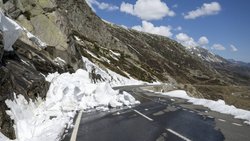 Depuis environ deux semaines, le col du Gothard est fermé à tout trafic pour des raisons de sécurité et jusqu’à nouvel ordre (archives).