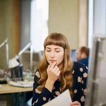 Les personnes qui perdent leur motivation, mais gardent leur travail de peur de ne pas en trouver un autre souffrent de «resenteeism».