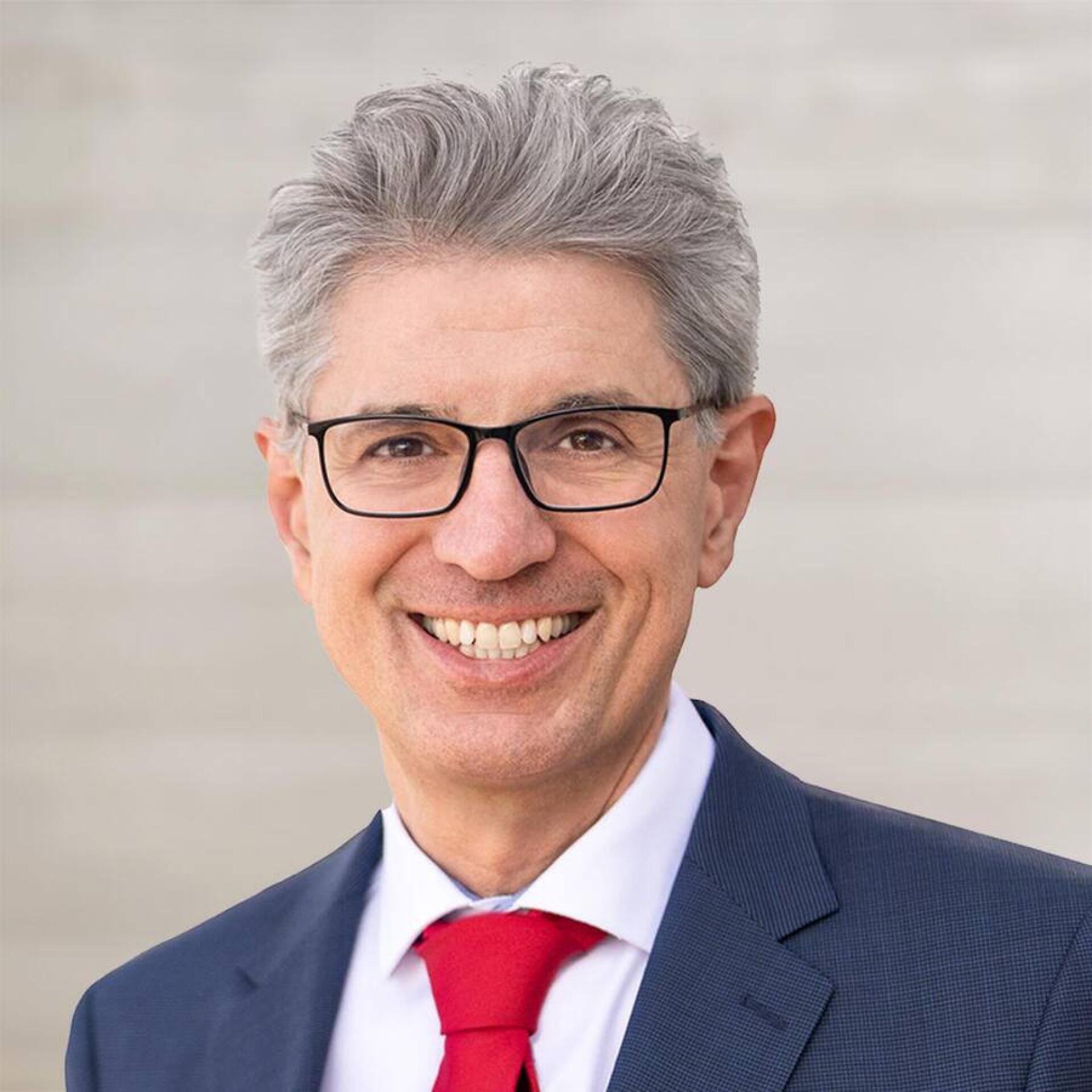 Donato Scognamiglio a été pendant de nombreuses années directeur d’Iazi et occupe aujourd’hui le poste de président du conseil d’administration de l’entreprise.