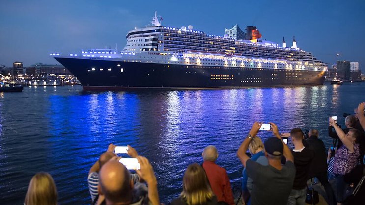 Les bateaux de croisière, comme ici à Hambourg, ne viendront plus à Amsterdam.