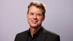 Mike Martin est professeur ordinaire de gérontopsychologie et directeur du Healthy Longevity Center de l'Université de Zurich.