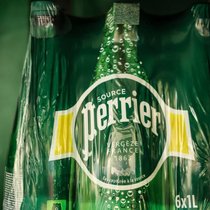 Nestlé Waters & Premium Beverages, qui produit en France les eaux Perrier, Vittel, Contrex ou encore Hépar, conteste "fermement" les demandes d'UFC-Que Choisir, "notamment les allégations mettant en cause la sécurité alimentaire des produits".