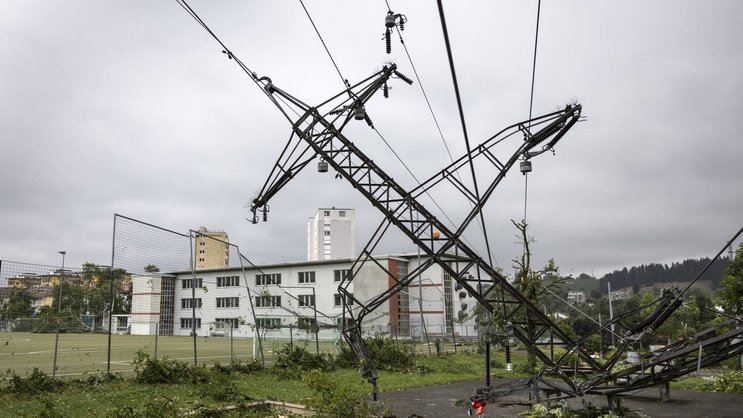 Même les forces naturelles s’allient pour peser encore plus et maintenir sous l’eau les finances chaux-de-fonnières. Les coûts de la tempête du 24 juillet 2023 n’aident pas à remettre à flot la barque des finances de la cité horlogère.