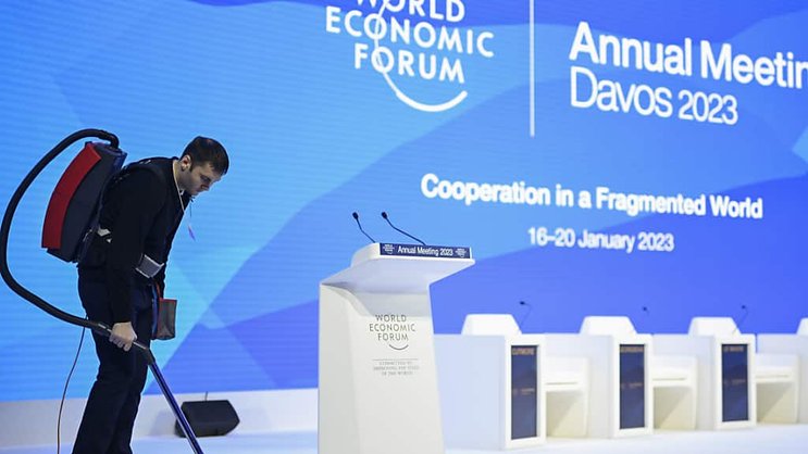 Le Forum économique mondial (WEF) à Davos (GR) n'a pas fait vraiment le ménage face aux problèmes internationaux mais relayé une liste d'emplettes mondiales pour anticiper les défis dans les prochains mois dans les différents pays.