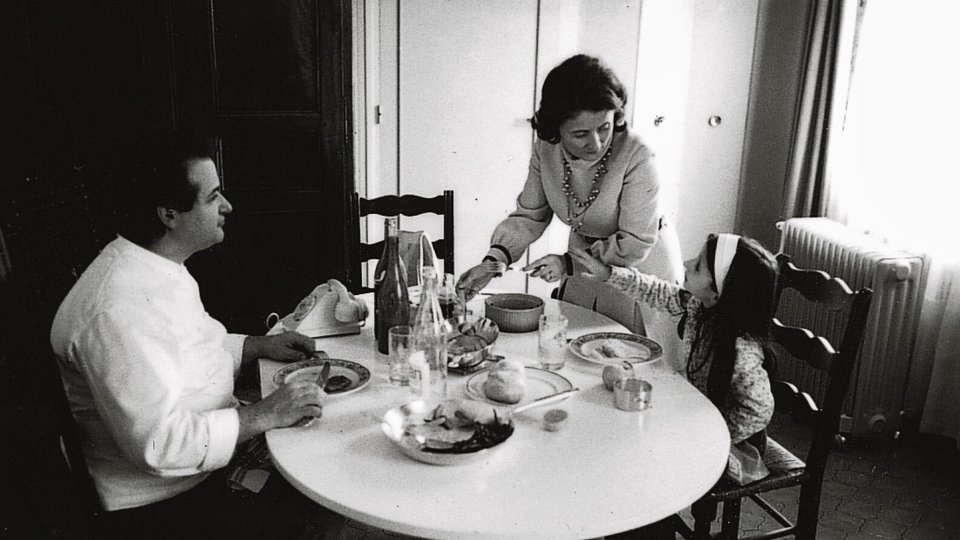 La future cheffe avec ses parents Suzanne et Jacques, représentant de la 3e génération de la dynastie des restaurateurs Pic.