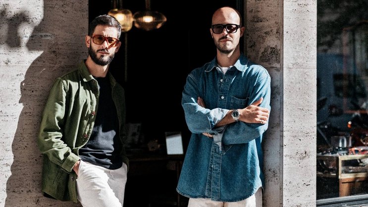 Silvio et Fabio Leonardi devant leur boutique-atelier du boulevard de Grancy à Lausanne.
