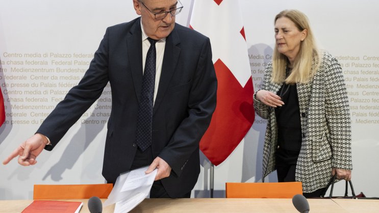 La Suisse du président de la Confédération Guy Parmelin et de la secrétaire d'Etat Helene Budliger Artieda et des dizaines de pays vont faciliter l'accès des PME aux marchés numériques mondiaux.