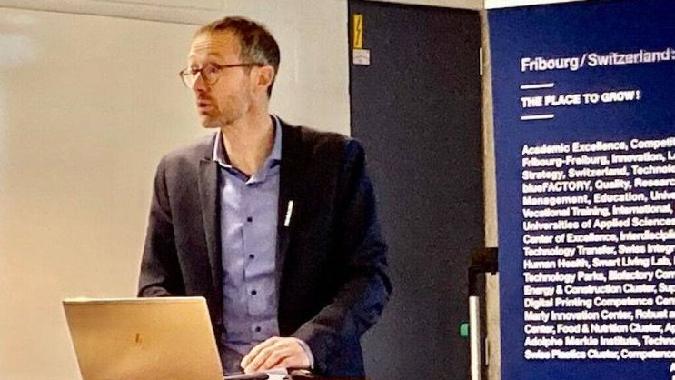 Le canton de Fribourg dispose d'une "riche boîte à outils" avec l'activité de sa promotion économique, s'est réjoui le conseiller d'Etat Olivier Curty.