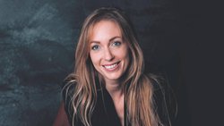 Fanny Queloz, administratrice et responsable métiers d’art chez Arts & Design Manufacture.