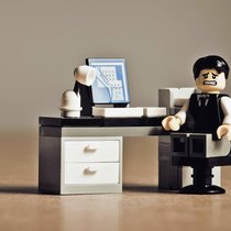 A force de vouloir accompagner tout le monde à distance, le manager se retrouve cloué devant son écran, à organiser le travail des autres et à répondre à leurs besoins. La clé? Encourager chacun de ses collaborateurs à gagner en autonomie.