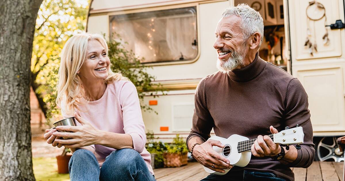 Couple Small Guitar