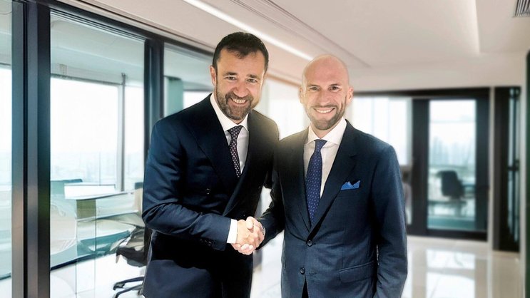 Christian Vasino (Chaberton Partners) et Vincenzo Ganci (Ganci Partners) lors de la signature du rapprochement des deux PME