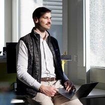 En 2024, les assureurs santé ont remboursé 300 millions de francs de médicaments anti-obésité en Suisse. Selon Frédérik Plourde, ce chiffre pourrait être divisé par 13 avec la méthode de Neuria.