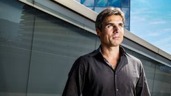 Gérard Paratte vit la moitié de l’année en Australie et l’autre en Suisse. Il travaille avec son équipe par visioconférence, et ceci depuis bien avant la pandémie.