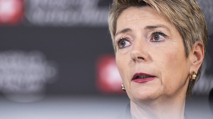 La conseillère fédérale Karin Keller-Sutter a multiplié les discussions à Davos (GR) sur la réforme de l'impôt minimal des entreprises avec ses homologues.