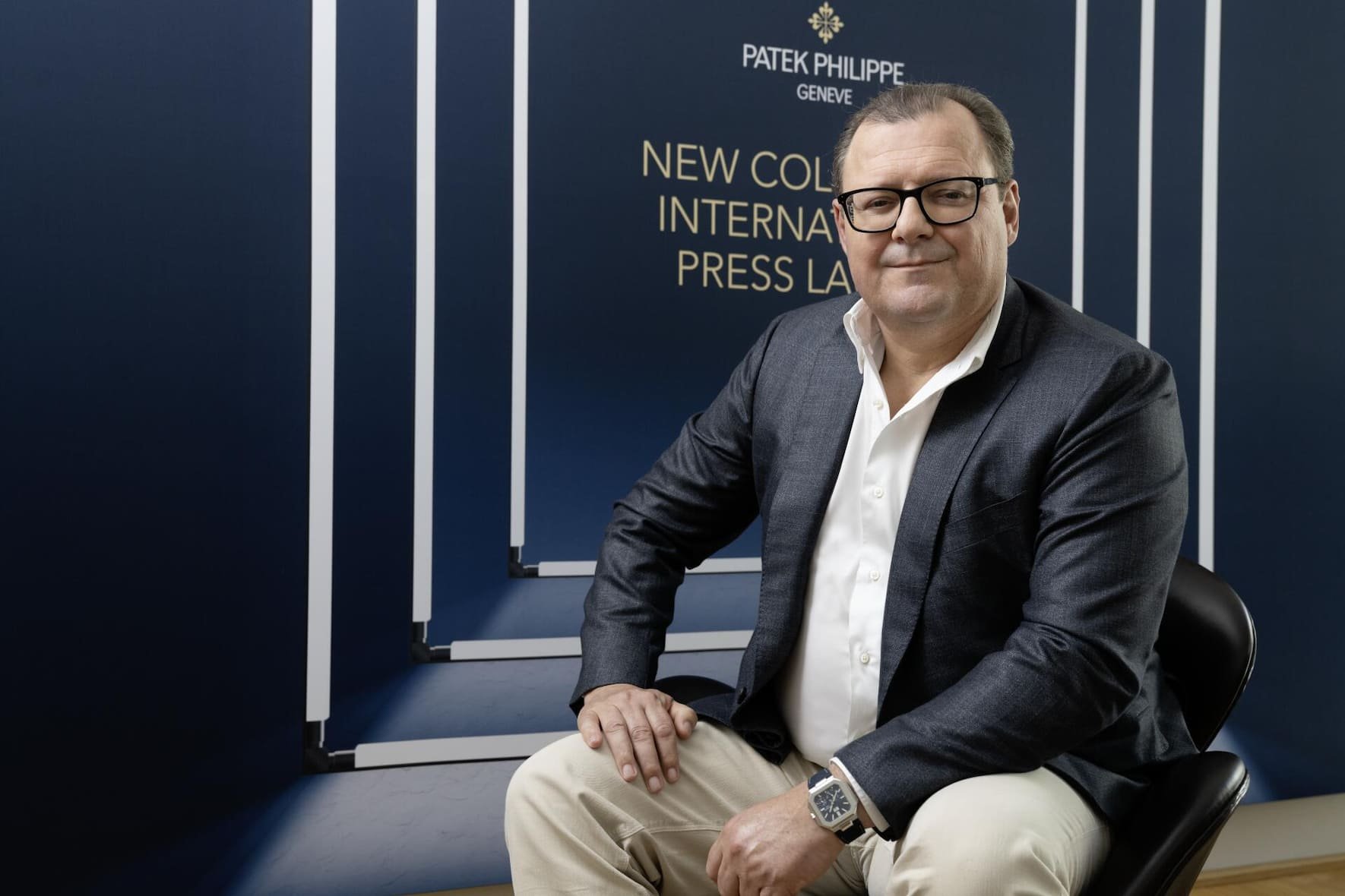 Thierry Stern intègre progressivement son fils Adrien à l'entreprise.