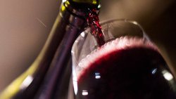 Les premiers bouchons de Beaujolais sont traditionnellement tirés le 3e jeudi du mois de novembre. (Image d'archives)
