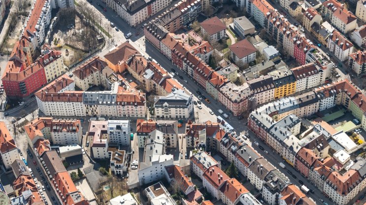 "L'année 2025 n'a pas été mauvaise pour les placements immobiliers suisses", a déclaré lundi Donato Scognamiglio, président du conseil d'administration de Cif, devant les médias à Zurich.