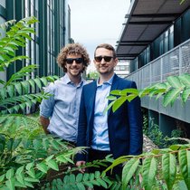 Ils s’engagent pour une chimie plus «propre»: Florent Héroguel (à g.) et Rémy Buser.