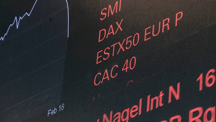 Les titres bancaires reculaient nettement lundi matin à la Bourse suisse, poursuivant leur baisse entamée vendredi soir suite aux déboires de plusieurs banques américaines. (archives)