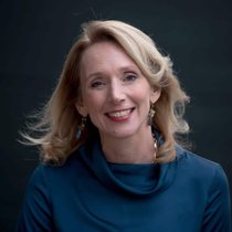 Ancienne responsable chez Unilever et Procter & Gamble, Hanneke Faber a pris la direction de Logitech au 1er décembre, remplaçant l’ex-CEO Bracken Darrell, parti en juin de cette année.