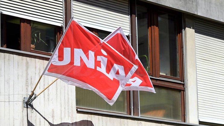 Le syndicat Unia exhorte le canton de Fribourg à ne pas faire obstacle aux solutions que les partenaires sociaux pourraient trouver (image d'illustration).