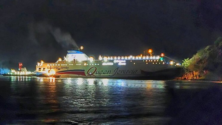 Le ferry s'est échoué mercredi sur l''ile inhabitée de Jok.