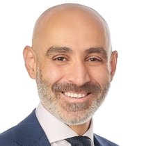 Hikmet Ayan