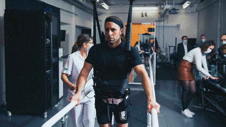 Les recherches d'Onward permettent à des patients atteints de paralysie de marcher à nouveau, ceci grâce à des implants basés sur la stimulation électrique de la moelle épinière.