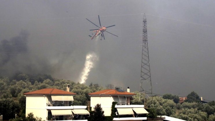 Un incendie s'est également déclaré près de Lamia, en Thessalie, dans le centre de la Grèce.