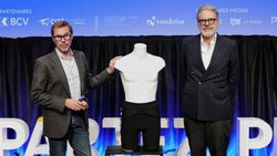 Vincent Gonet et Manuel Bianchi della Porta ont obtenu le Prix Genilem pour leur projet SwimTech, un maillot de bain équipé d’un airbag activable en cas de détresse.