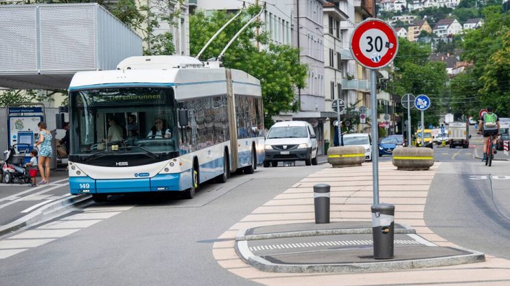 Les villes de Zurich et de Winterthour ne pourront pas étendre les zones à 30 km/h à leurs axes principaux, comme elles en avaient l'attention (archives).