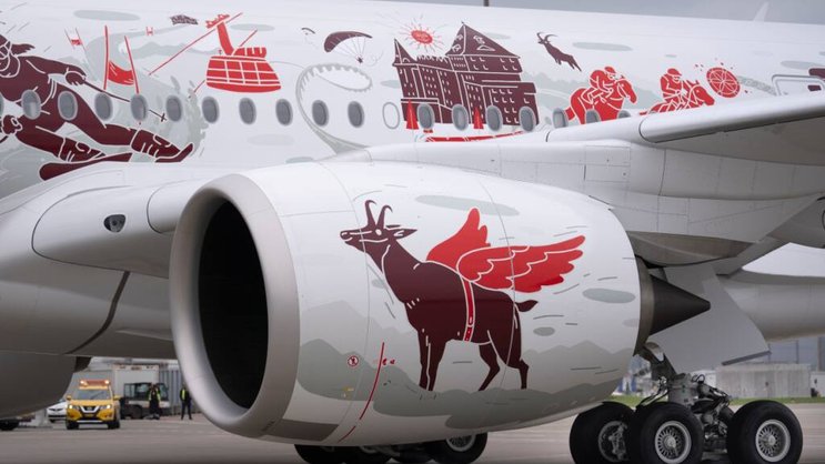 Des images du flanc d'un des nouveaux avions Airbus A350 de la compagnie Swiss sur le tarmac de l’aéroport de Zurich, juste après son arrivée de Toulouse, avec seulement l'équipage à son bord, le 9 octobre dernier à Kloten.