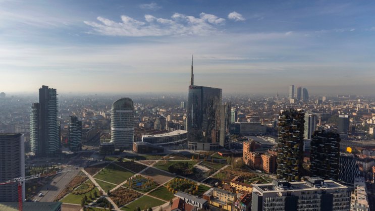 L'inflation italienne reste cependant en-dessous de la moyenne européenne, qui est remontée en février à 1,9%, juste en dessous de l'objectif de la BCE, selon une première estimation publiée par Eurostat.