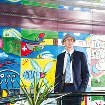 Denis Matthey, directeur financier de Romande Energie, a décidé d’être totalement transparent sur sa maladie.