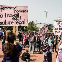 L’égalité salariale, revendiquée lors de la grève du 14 juin, aurait une incidence directe sur les retraites des femmes.